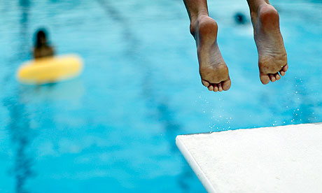 diving board feet2